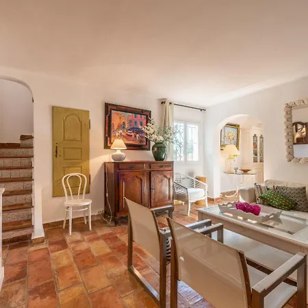 Holiday home Holiday L'oustalounet