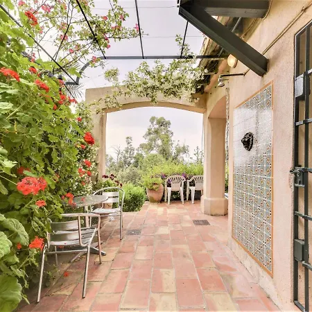 Tatil Evi L'oustalounet By Interhome